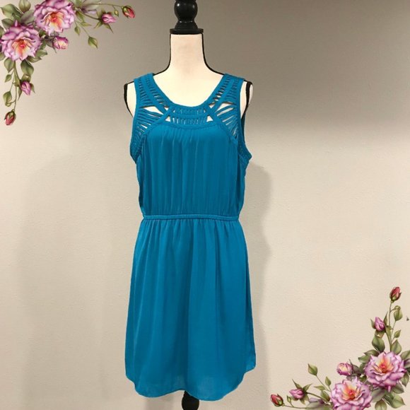 American Eagle Outfitters Dresses & Skirts - MAKE AN OFFER ;) Sleeveless teal dress